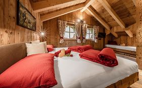 Farm Chalet Jusciara